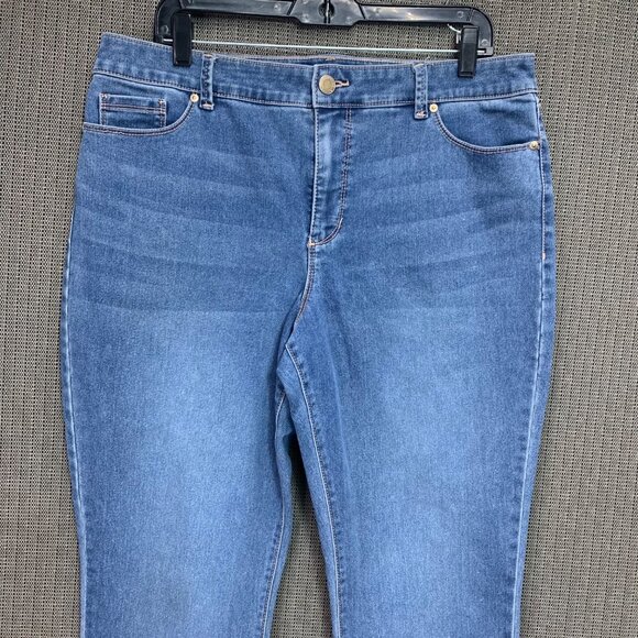Bandolino Amy Jeans Womens Size 14 Blue jeans Denim Straight Leg Mid Rise - Picture 3 of 9